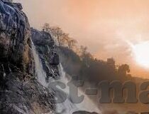 人妻互换-探索人妻互换，一场关于角色互换与情感重构的微妙旅程